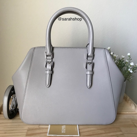 🌼Michael Kors Purse - Picture 2 of 10